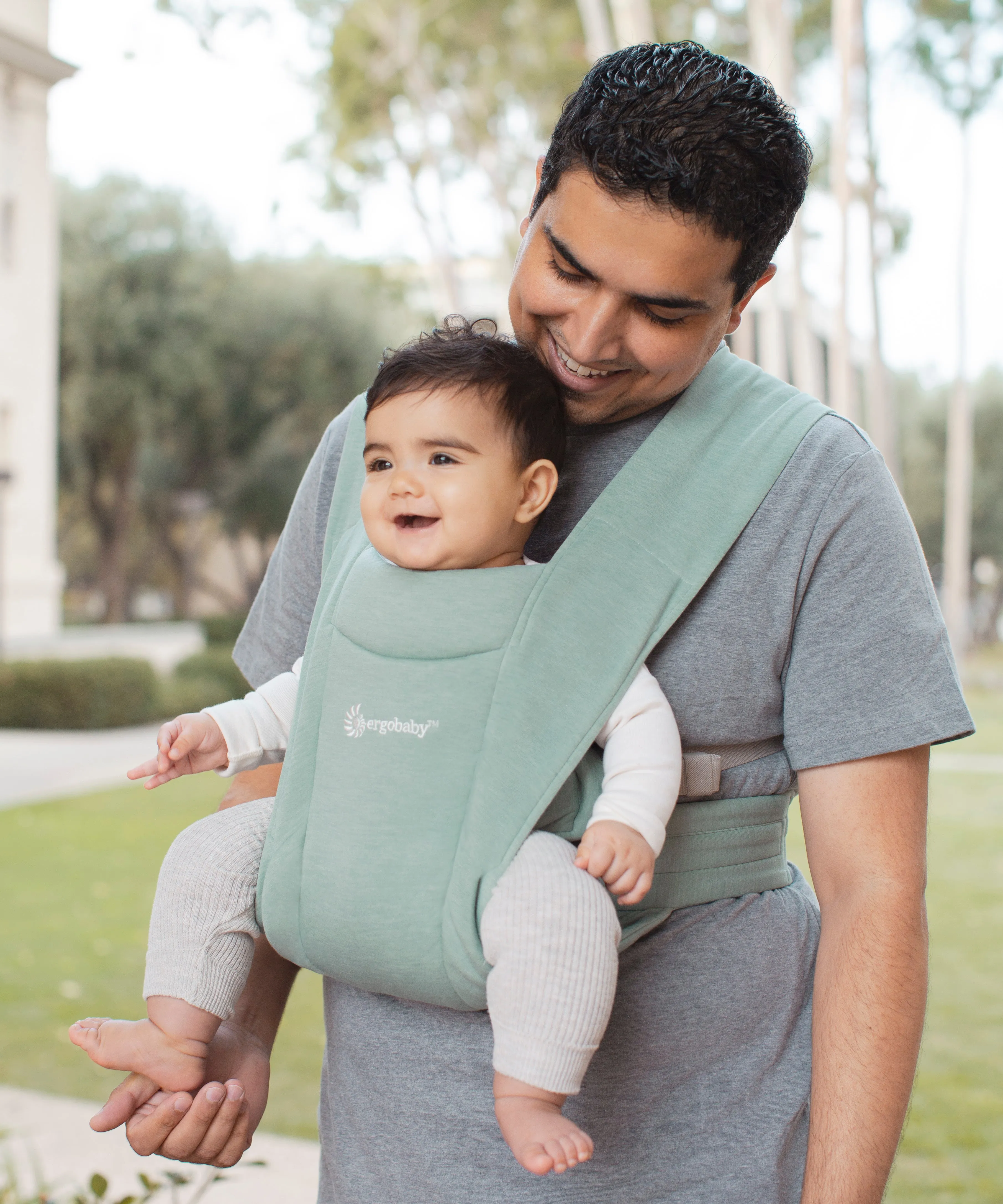 Ergobaby Embrace Soft Knit Newborn Baby Carrier