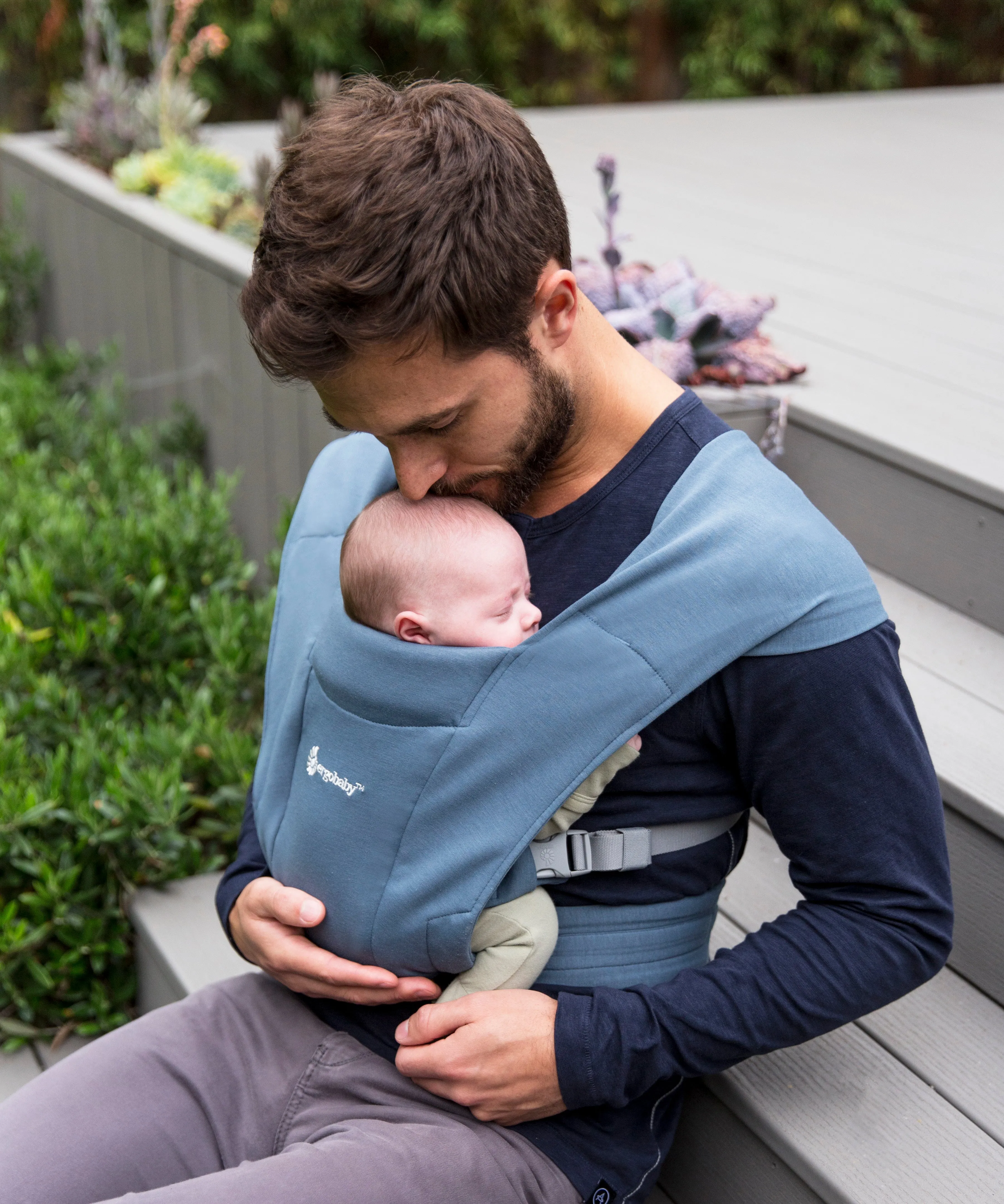 Ergobaby Embrace Soft Knit Newborn Baby Carrier