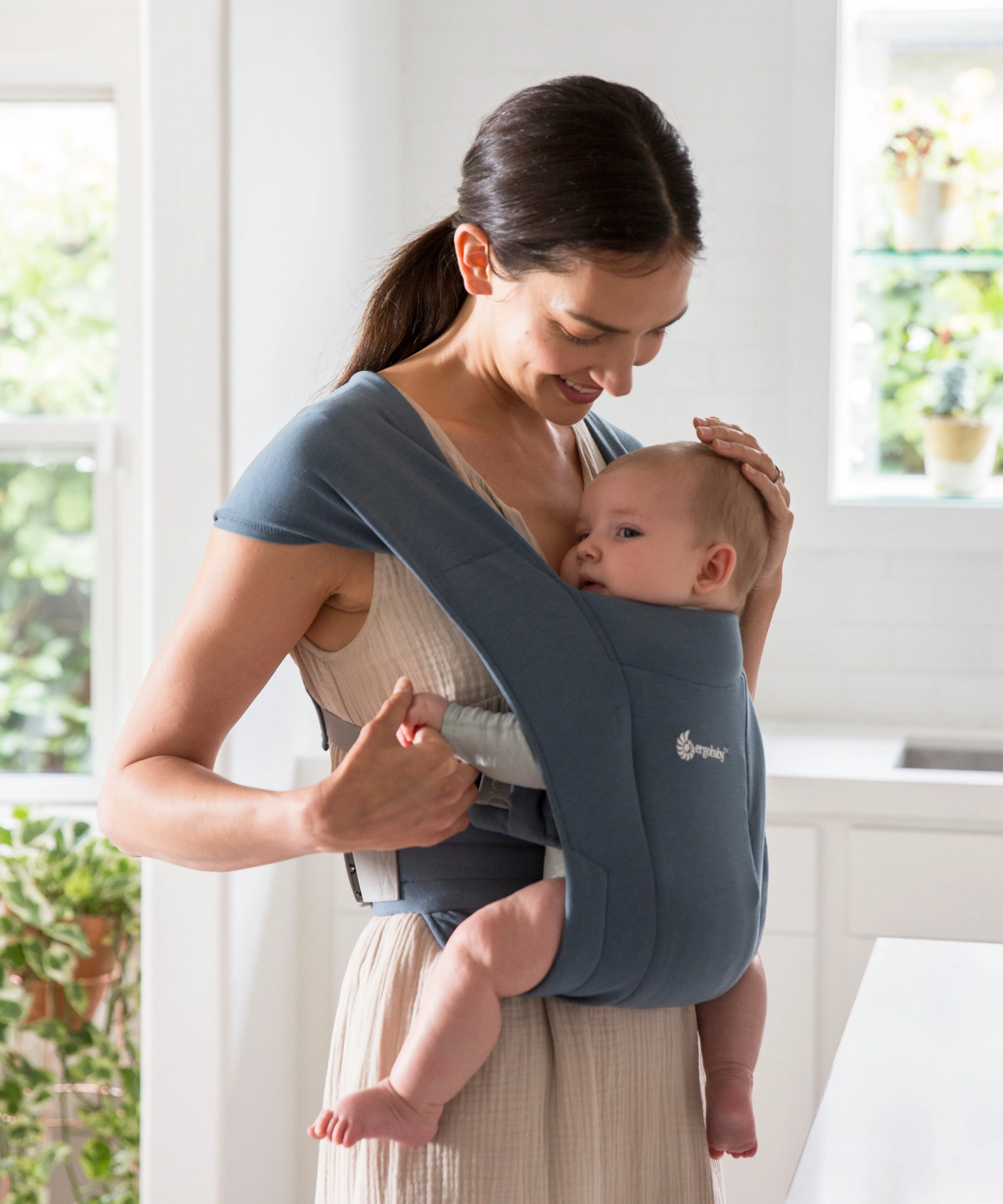 Ergobaby Embrace Soft Knit Newborn Baby Carrier