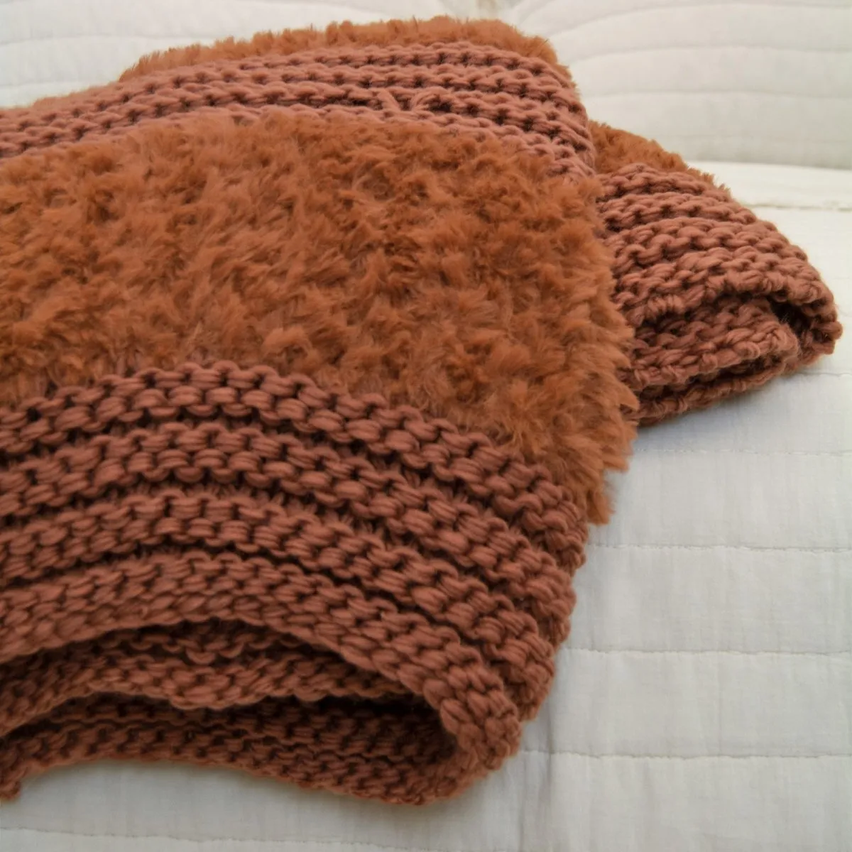 Plush Knit Throw - Rust