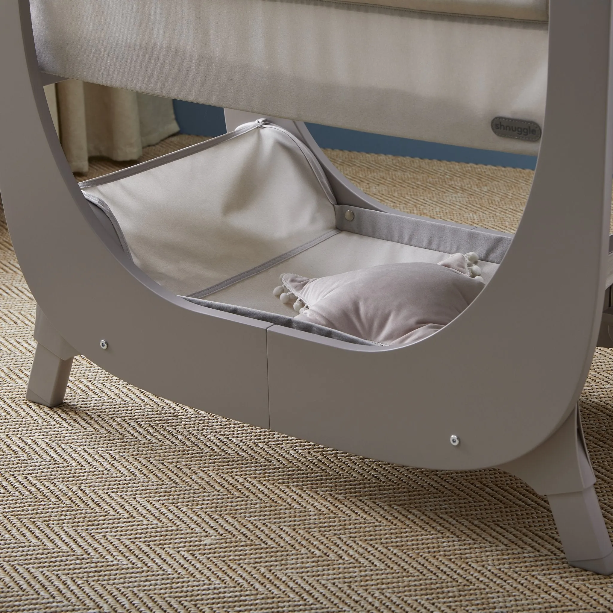 Shnuggle Air Lite Crib & Bedding Bundle